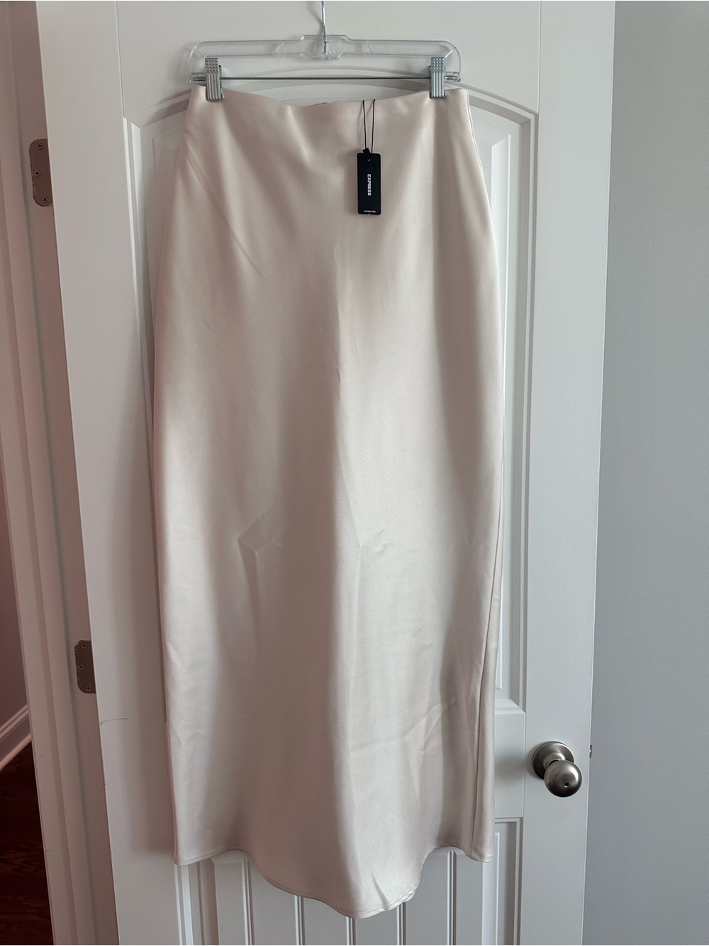 NWT Express Ivory Satin Maxi Skirt sz Medium
